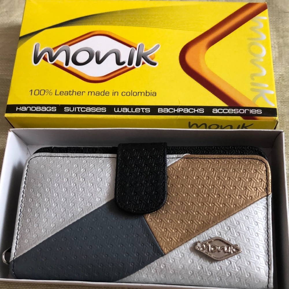Monik Women’s Wallet - silver/bronze/black - New in Box (NIB)